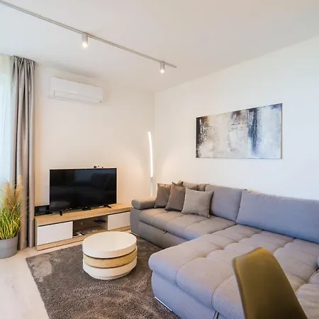 Silverdream Panorama 公寓 *